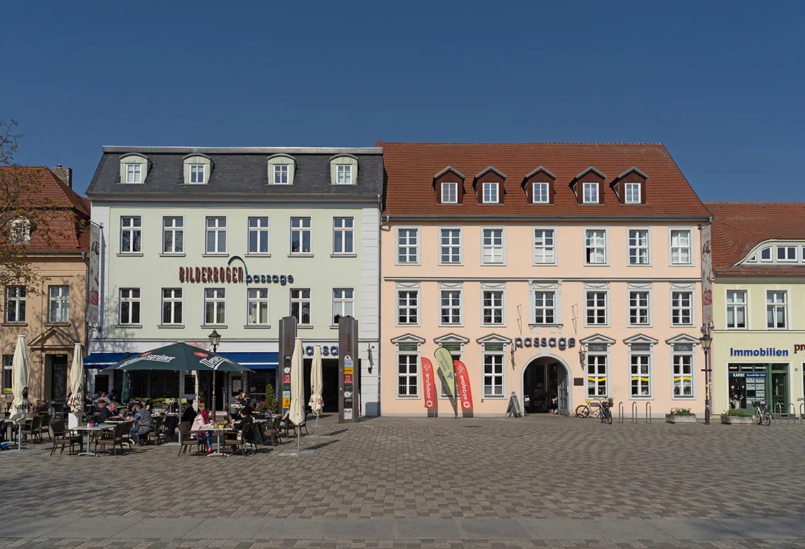 Einkaufsmärkte & Gewerbeflächen